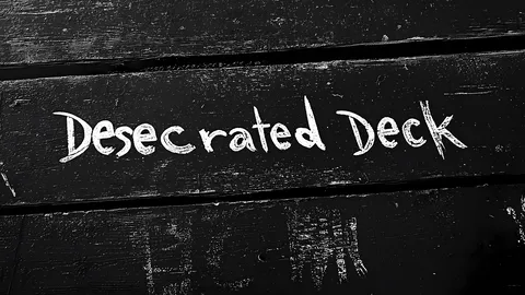 Desecrated Deck screenshot