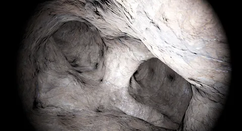 UNDERGROUND screenshot